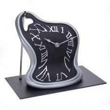 "Classic" melted clock by ANTARTIDEE